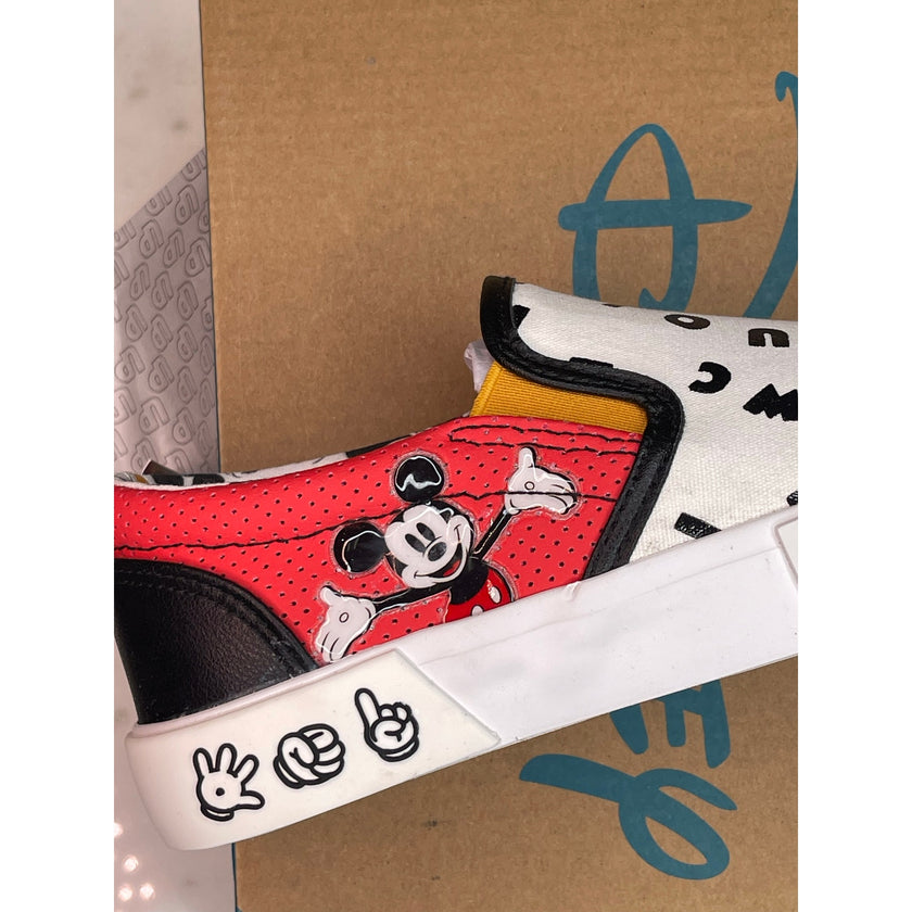 🛍️ Kids Slip-On Sneakers – Ground Up Mickey Mouse Graphic – Size 3