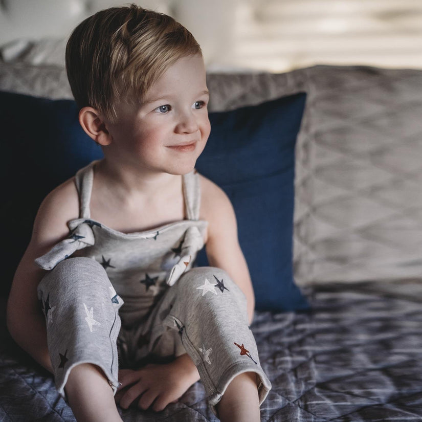 Antebies, Stars Overalls