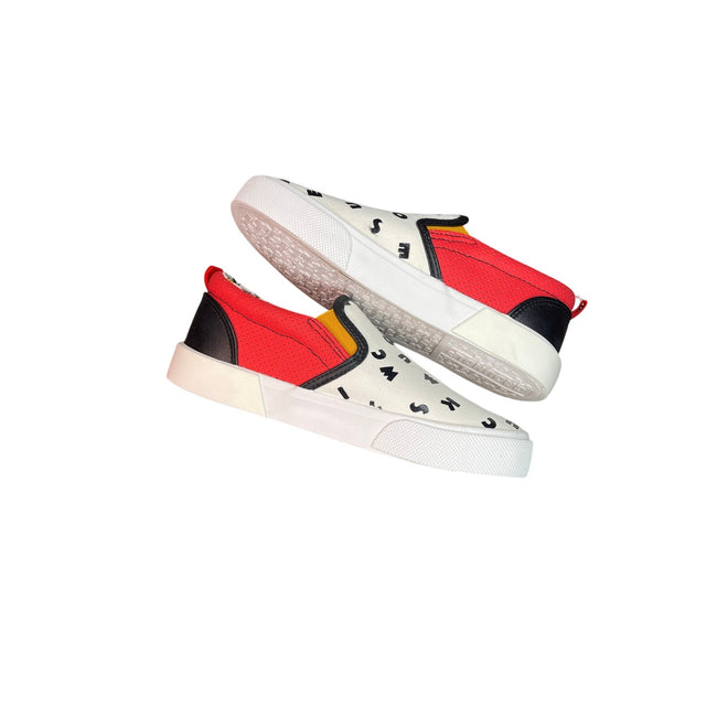 🛍️ Kids Slip-On Sneakers – Ground Up Mickey Mouse Graphic – Size 3