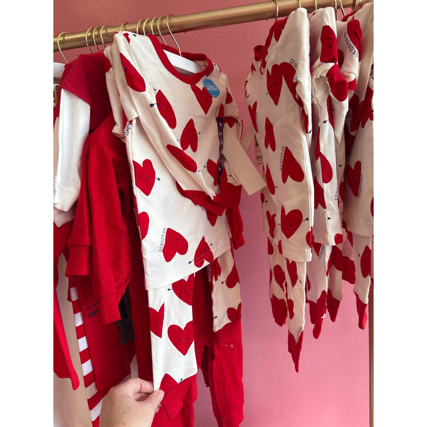 Carter’s Valentine’s Day Set