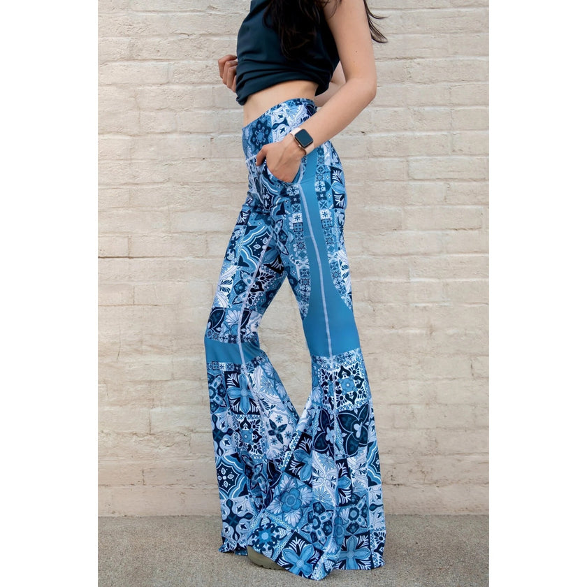Yoga Democracy Pocket Bell, Mosaic Blue, NWT XS